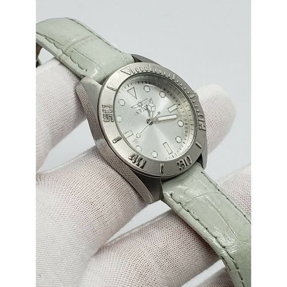 Invicta Women Pro Diver 33mm 17093 Watch main image 4